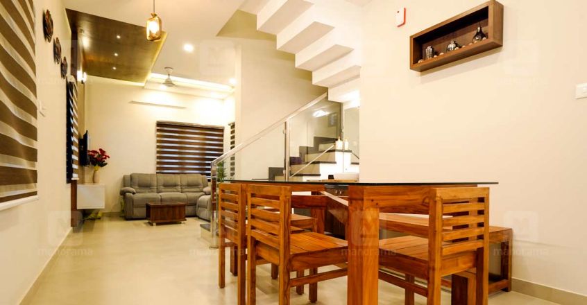 3-cent-dine-east-calicut 3-cent-dine-east-calicut