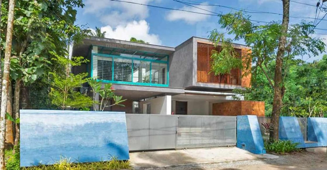 Sparkling brilliance from every angle, this Kollam mansion is just breathtaking