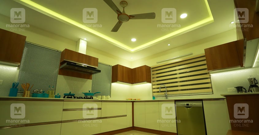 luxury-house-chavakad-09 luxury-house-chavakad-09