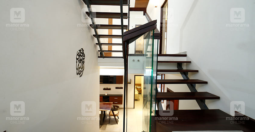 kallai-house-stair kallai-house-stair