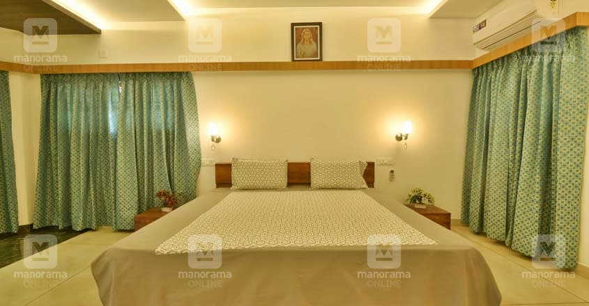 luxury-house-kaduthuruthy-bed luxury-house-kaduthuruthy-bed