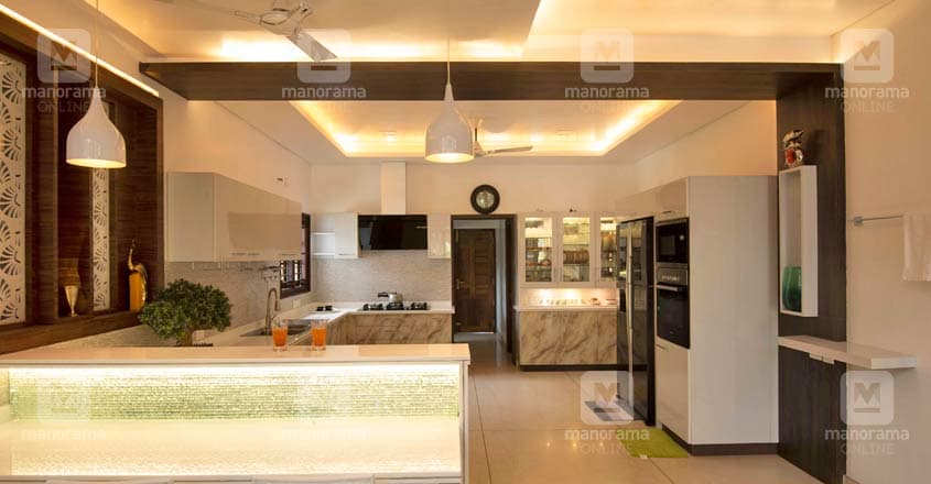 luxury-house-kaduthuruthy-kitchen luxury-house-kaduthuruthy-kitchen