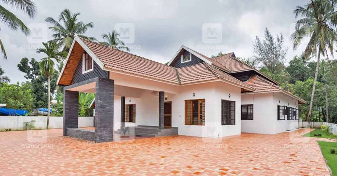 Single storey Maradu house with all facilities is an amazing retirement gift