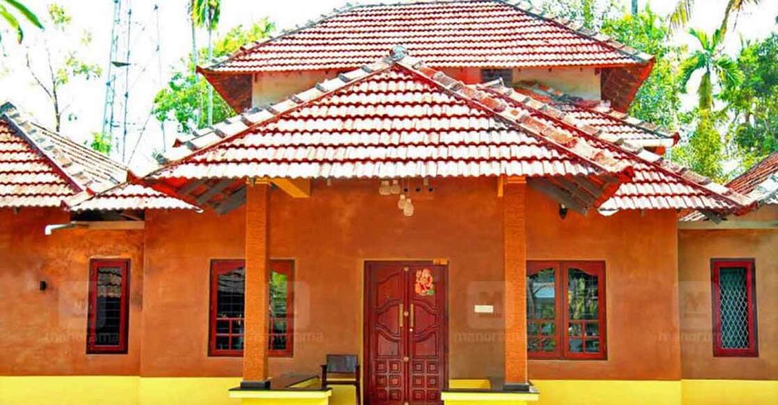 renovated traditional house thrissur