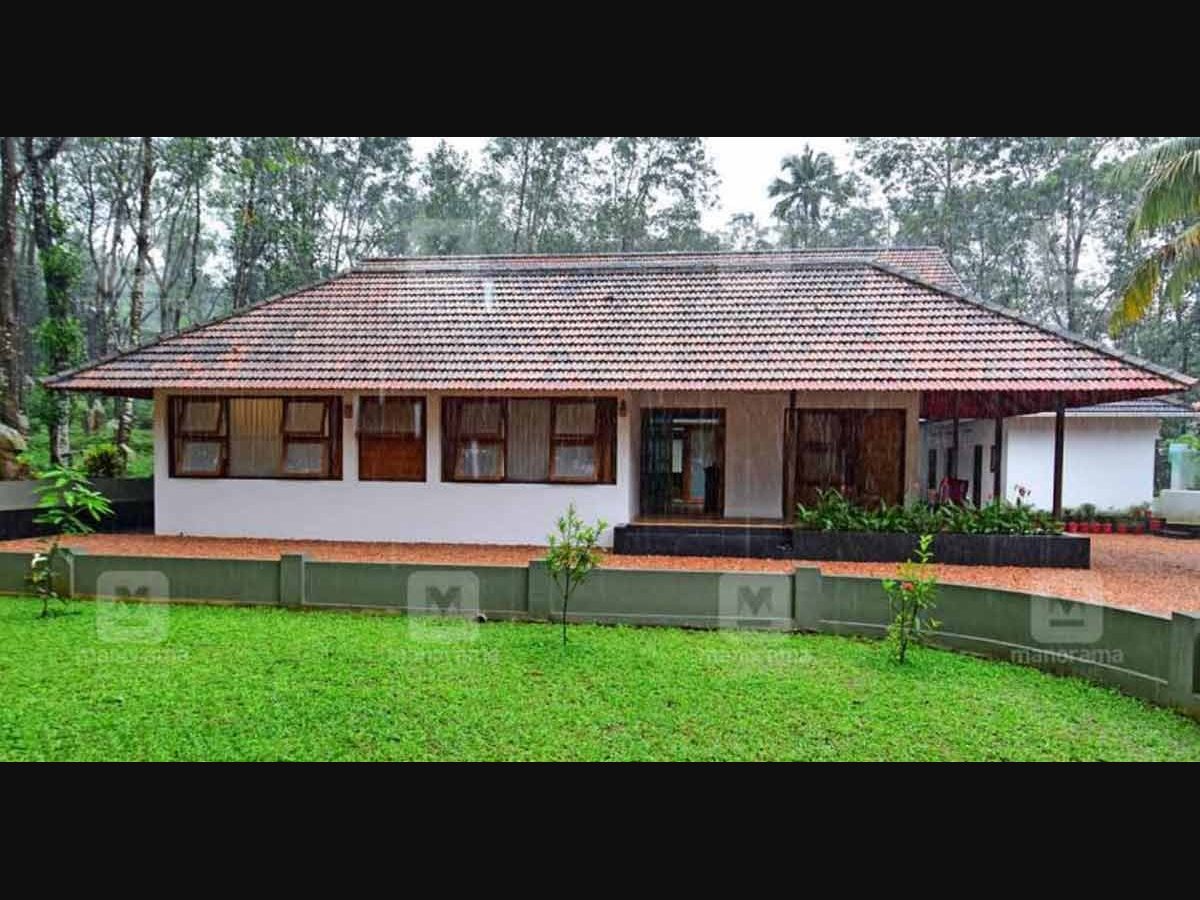 This traditional Kerala house in Kanjirappally is perfect for a ...