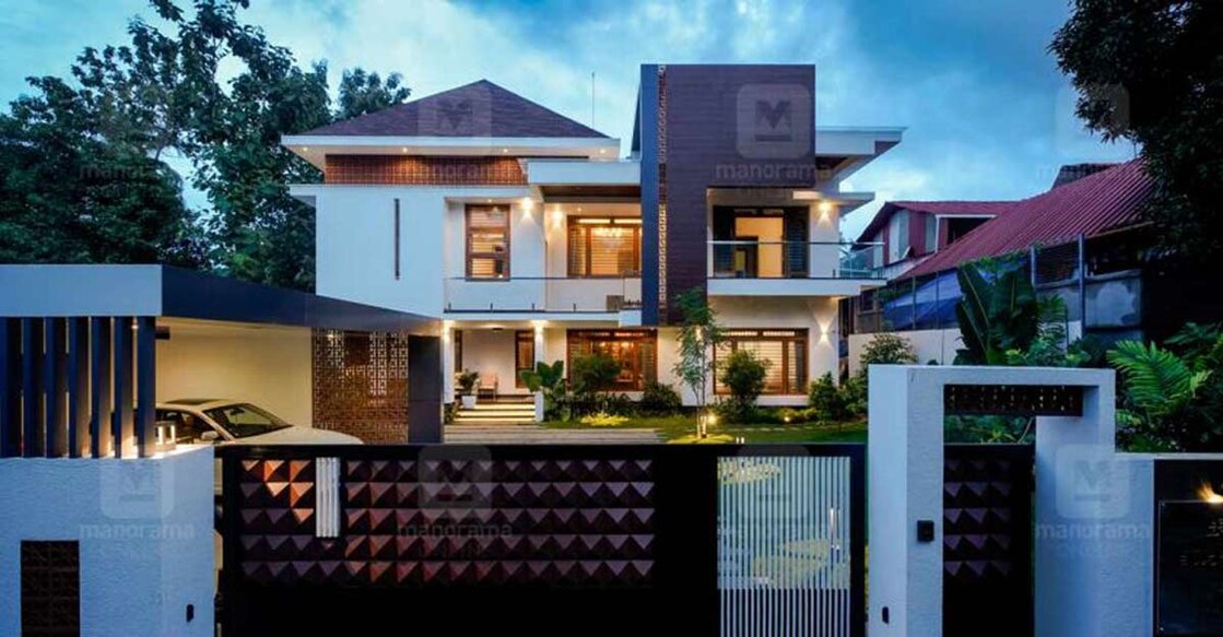 mansion in Thrissur mansion in Thrissur