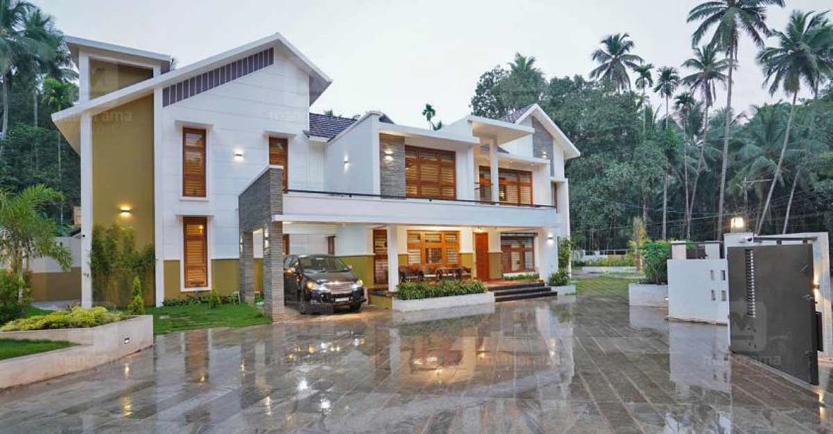 Nadapuram mansion