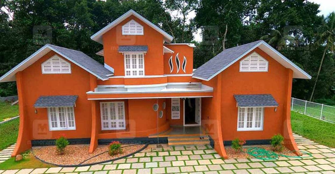 The vast and elaborately designed landscape is the highlight of the exteriors.