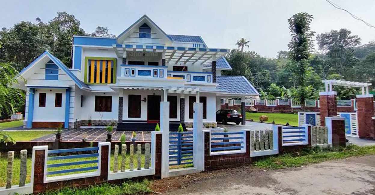 The elevation features an enchanting blend of colonial elegance and contemporary style. 