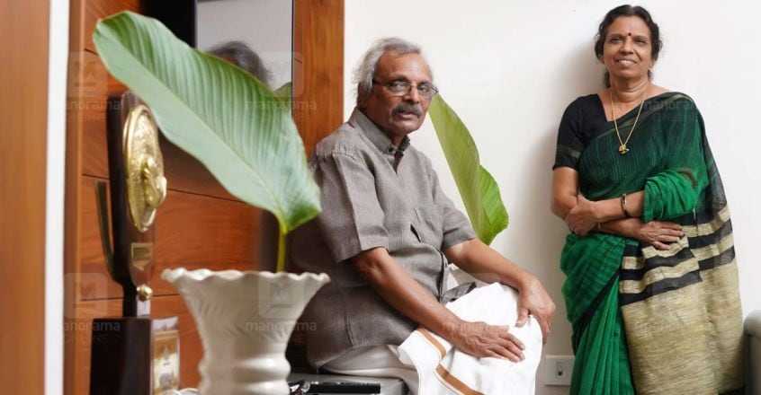 m-mukundan-wife m-mukundan-wife