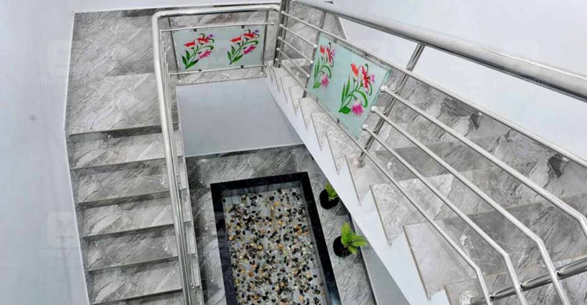 reader-home-aluva-stair-c reader-home-aluva-stair-c