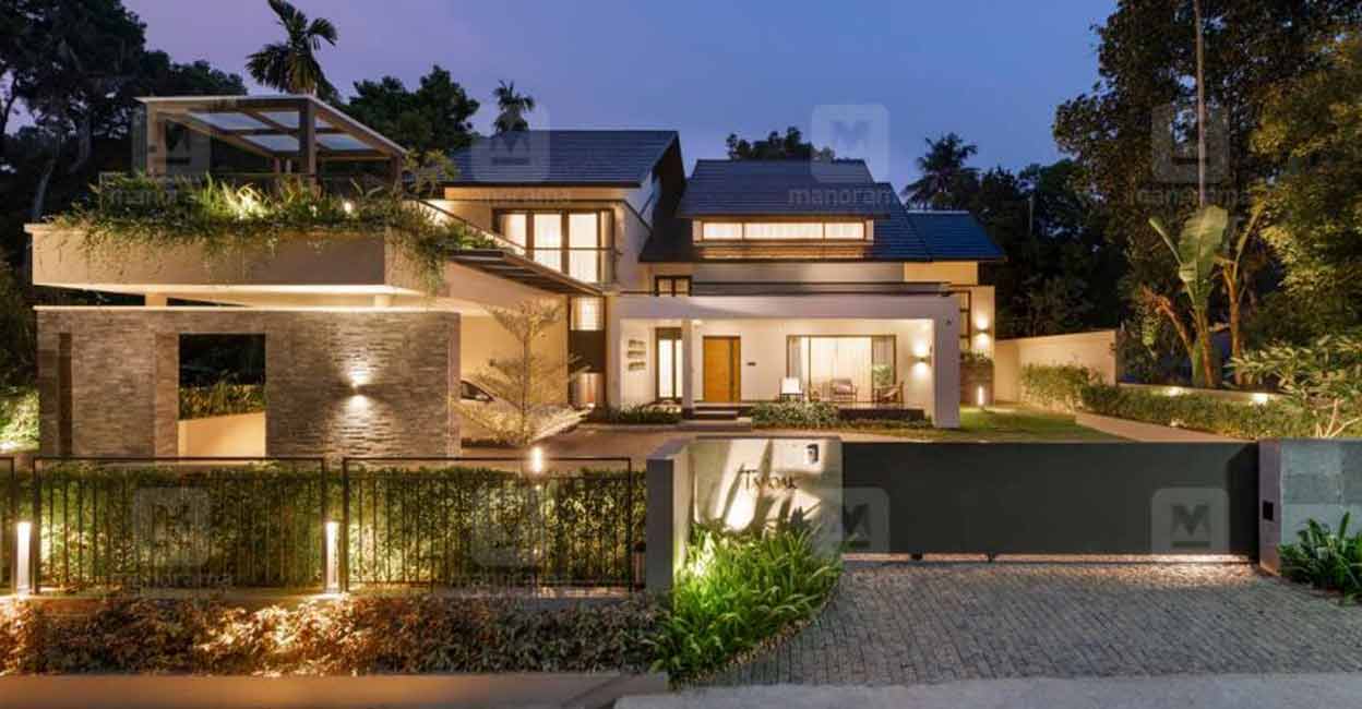 koratty-modern-home-night-c koratty-modern-home-night-c