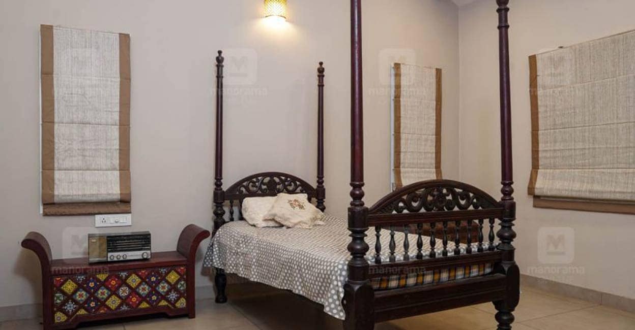 calicut-house-small-plot-bed-c calicut-house-small-plot-bed-c