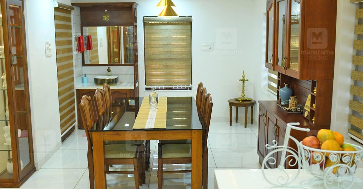 kumrakom-tharavadu-dine kumrakom-tharavadu-dine