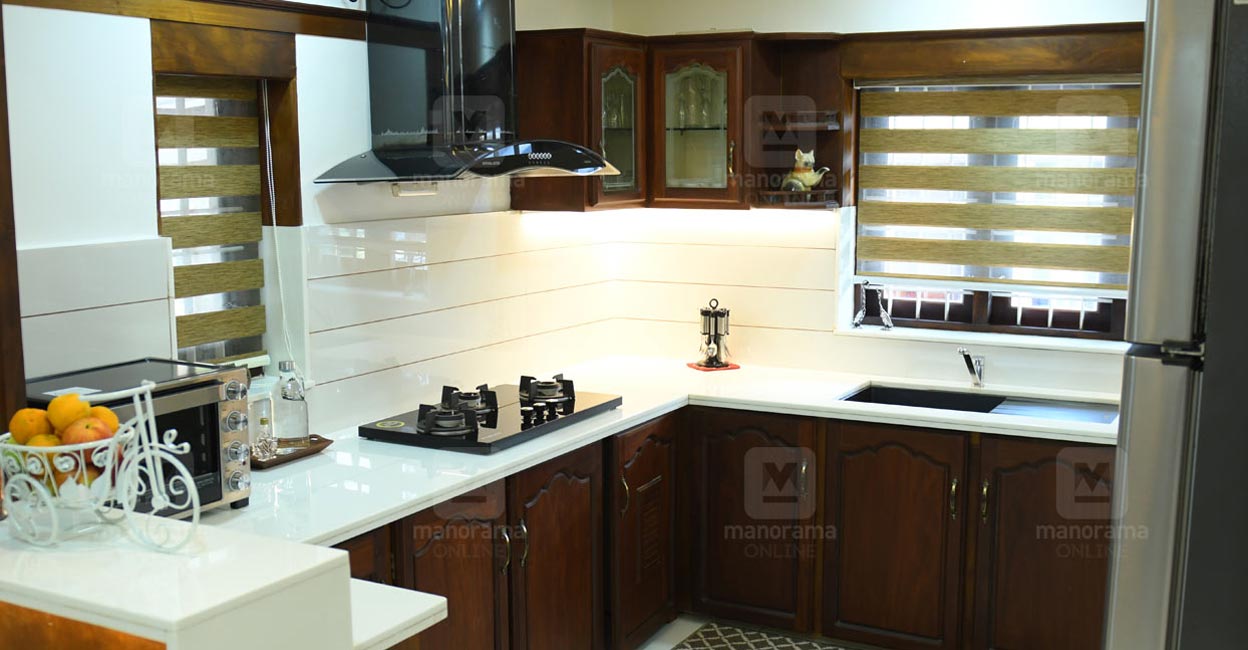 kumrakom-tharavadu-kitchen kumrakom-tharavadu-kitchen