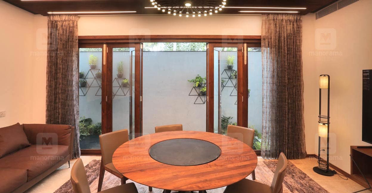 luxury-calicut-home--family-living luxury-calicut-home--family-living