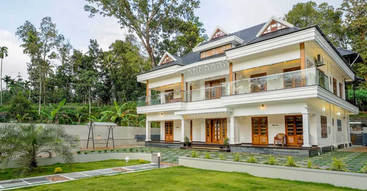 This Mallappally house enchants with lavishly designed interiors