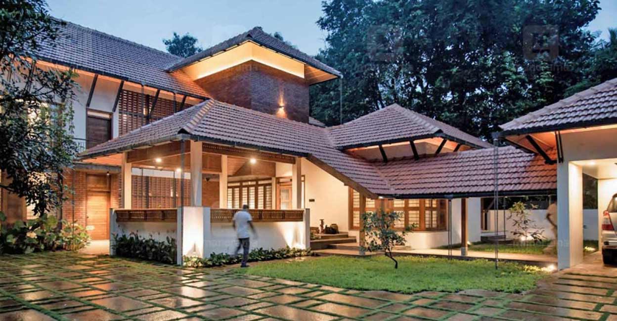 This traditional Perinthalmanna house suits the tropical climate ...