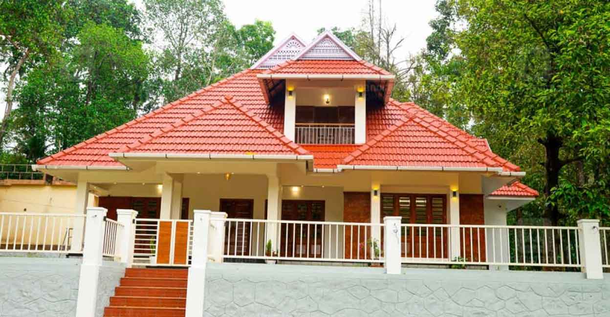 traditional-moden-home-ponkunnam-c traditional-moden-home-ponkunnam-c
