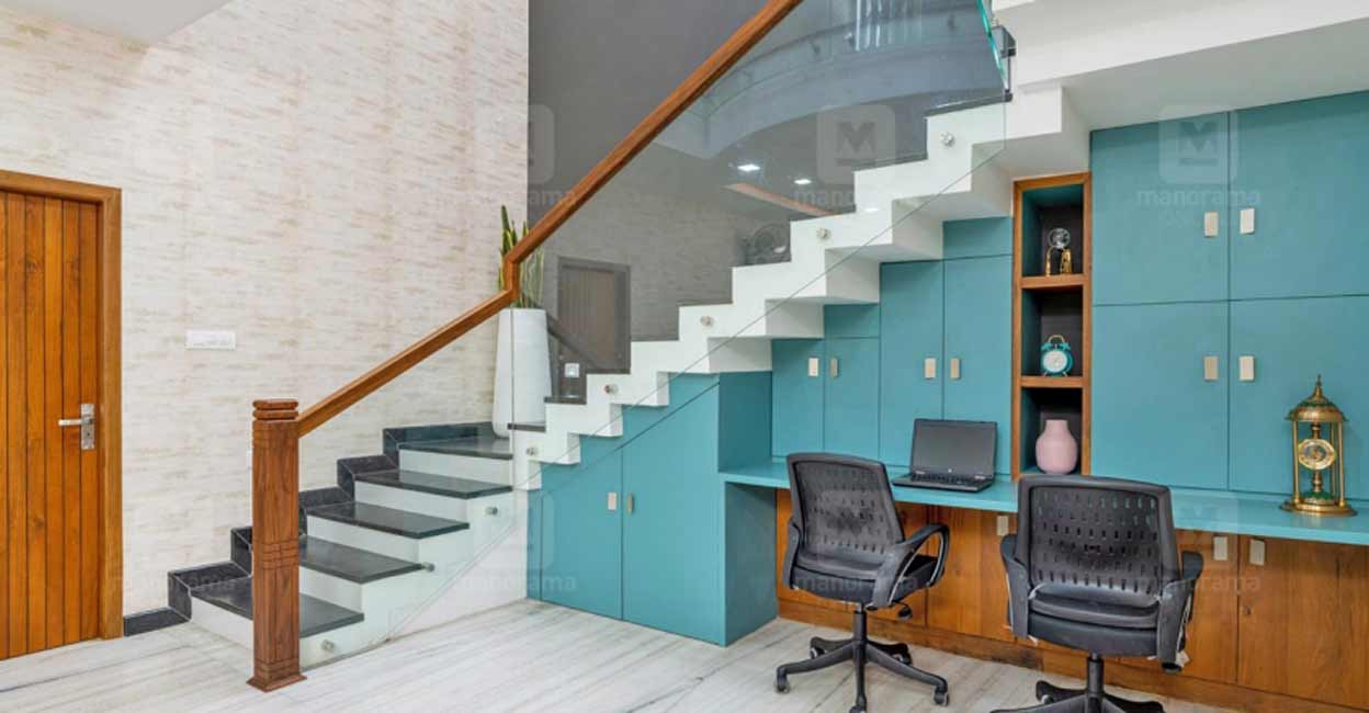 luxury-house-malabar-stair-c luxury-house-malabar-stair-c