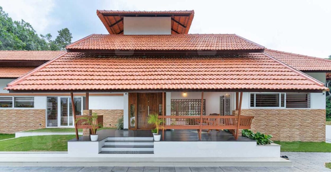 The multi-layered roof lends a grandeur to the elevation, drawing instant attention. 