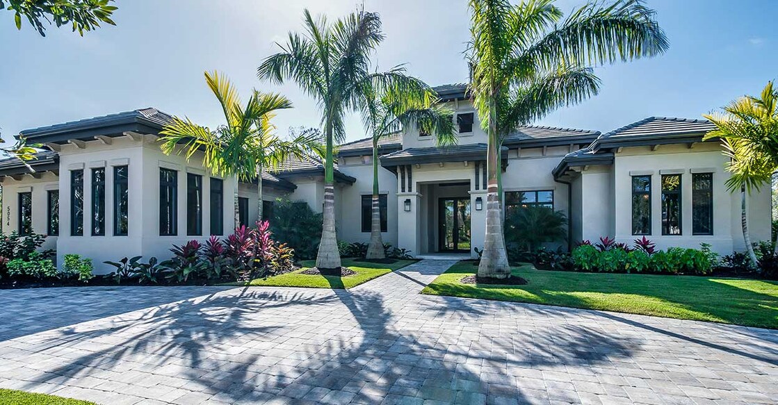 Building a house that caters to your requirements and do not break your bank is the right way. Photo: istock / PC Photography