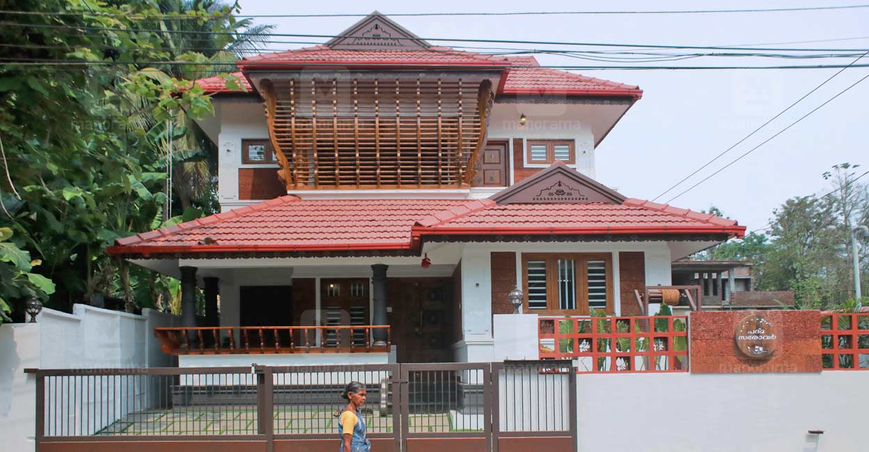 Modern interiors lend this traditional Palakkad house luxurious living spaces