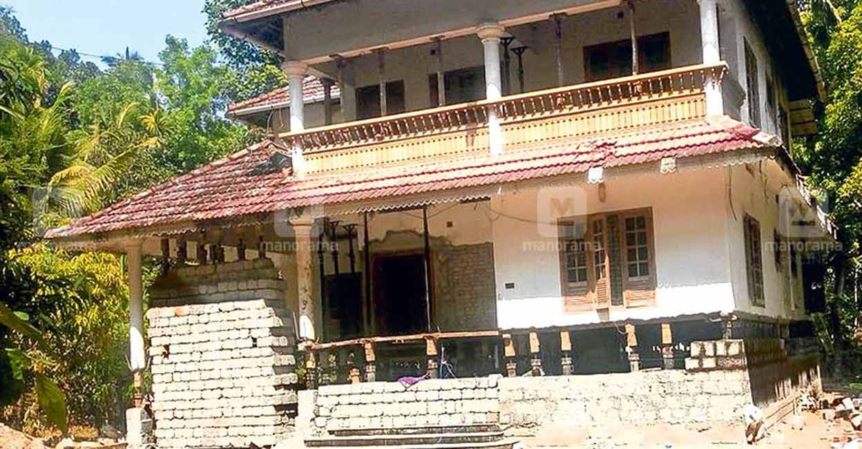 kottayam-pala-house-lifting-with-jacks-c kottayam-pala-house-lifting-with-jacks-c