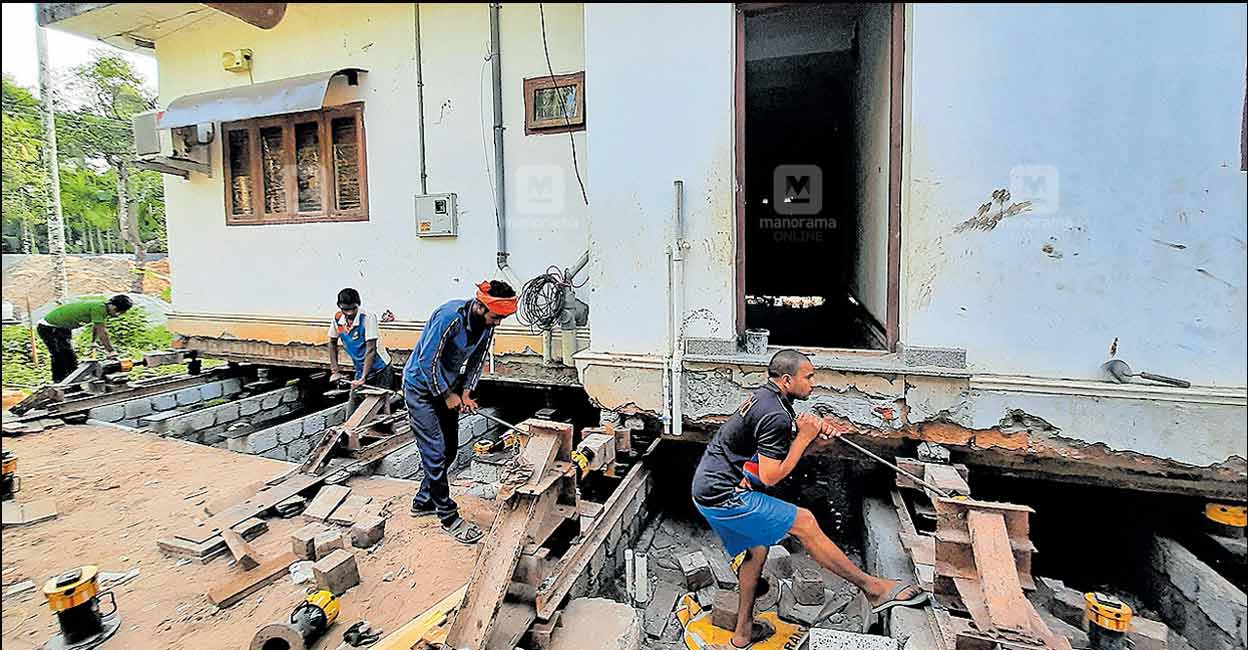 triprayar-house-lifting-and-shifting-c triprayar-house-lifting-and-shifting-c