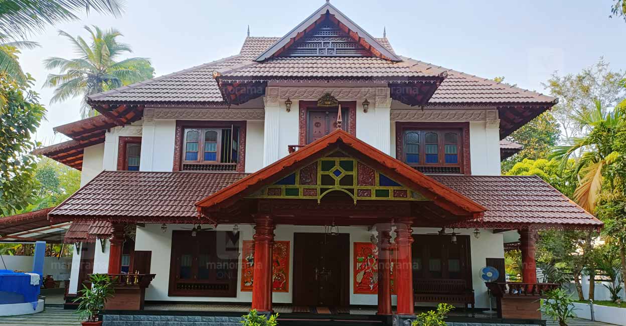 hareesh-kanaran-home-calicut Hareesh says that the house isn’t newly built, but he has just added an additional floor. Photo: Ajith