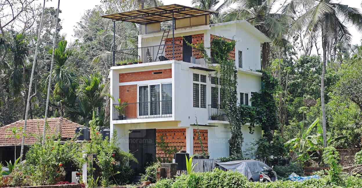 The smartly designed house proves that it is possible to build a well-furnished house with all the necessary amenities in a smaller plot. Photo: Special arrangement