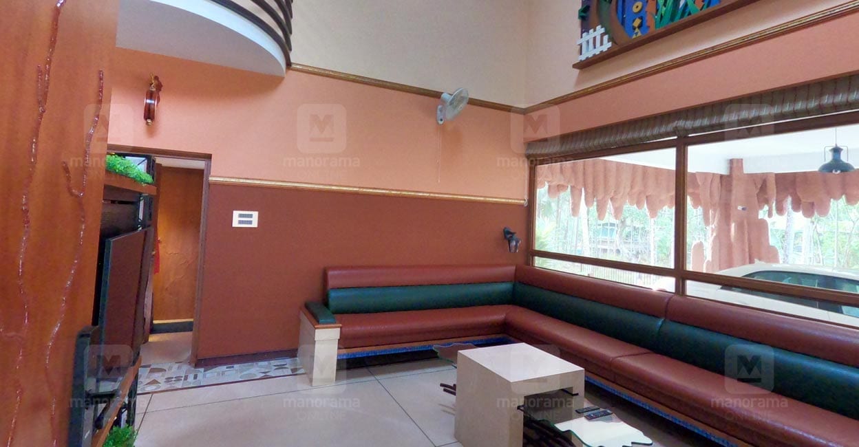 chithal-veedu-living