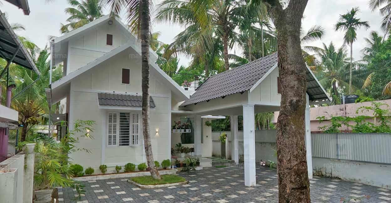 The interiors are designed in the open theme to allow enough space in the house. Photo: Ajith