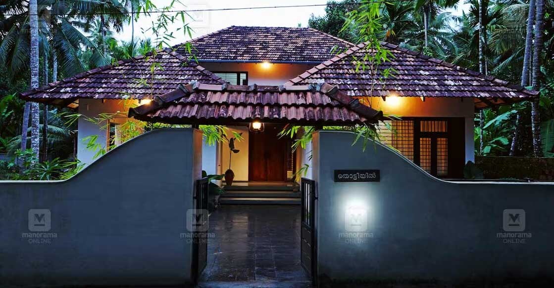The house is designed to provide a view of the courtyard from almost all areas on the ground floor. Photo: Special arrangement 