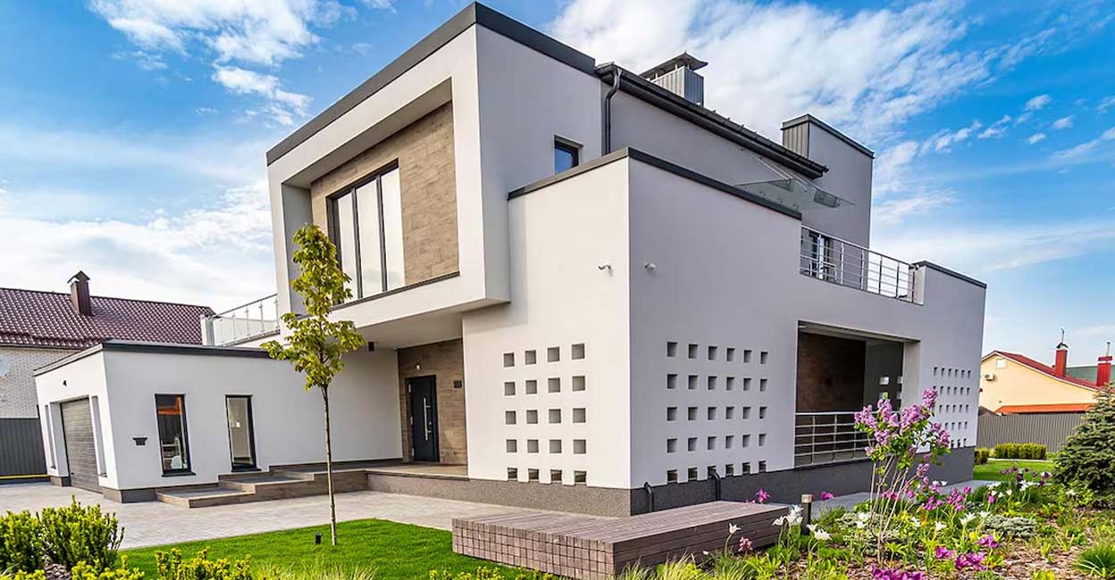 In Kerala’s tropical weather where it rains for six months in a year, building a house without any rain shades or roof protection seemed unreasonable. Photo: Special arrangement