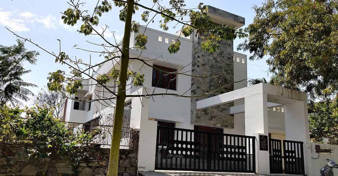 house-vastu-C As per vaastu, the gate shouldn’t make any noise while closing or opening it. Representative image: Nikhil Mantri/Shutterstock