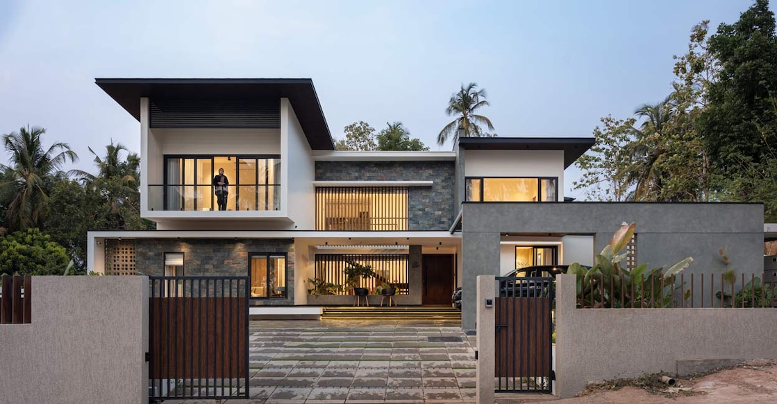 perinthalmanna-house-c-1-n The house features a flat-box design to complement its rectangular plot. Photo: Special arrangement