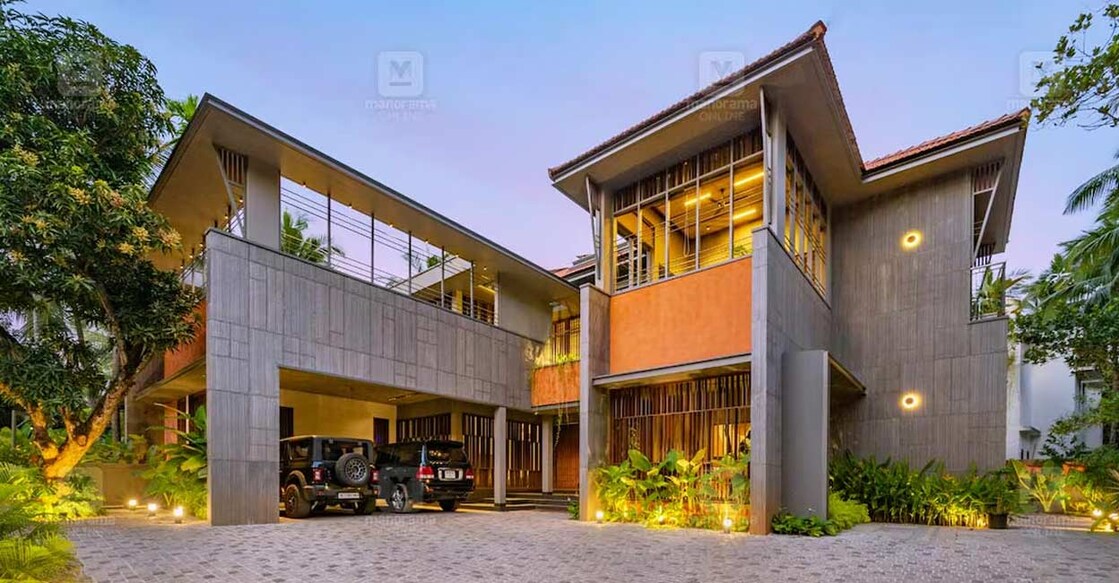 The grand facades and the cement walls grant a majestic appearance. Photo: Special arrangement
