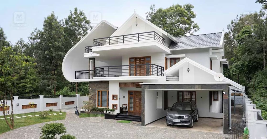 gudalur-house-c From the open balcony, you could enjoy the breathtaking views of the charming Nilgiris. Photo: Special arrangement