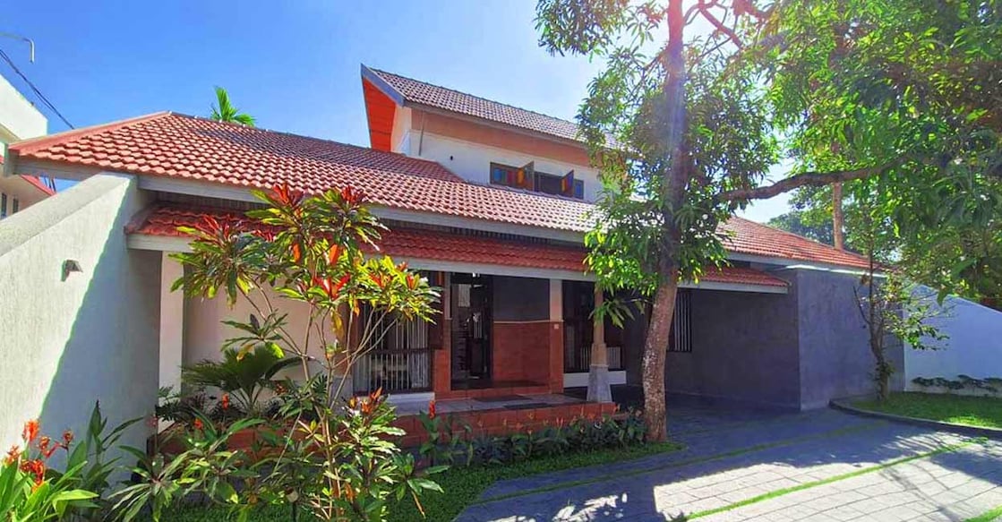 kollam-house-1-c The elevation features a charming fusion of colonial and traditional architectural styles. Photo: Special arrangement