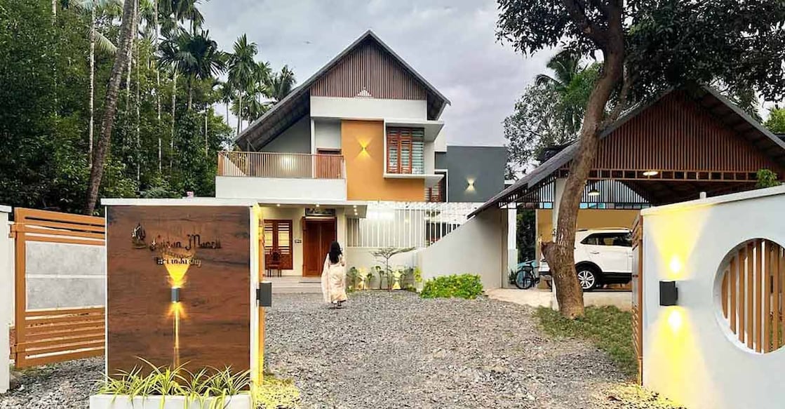 perumbavoor-dream-home-c-1 The 2900 sq ft home boasts a tropical design, a beautiful courtyard, and maximizes space for comfortable family living. Photo: Special arrangement.