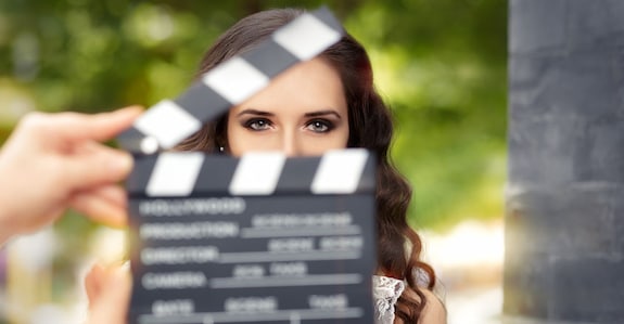 481775600 Young actress ready to film a new scene