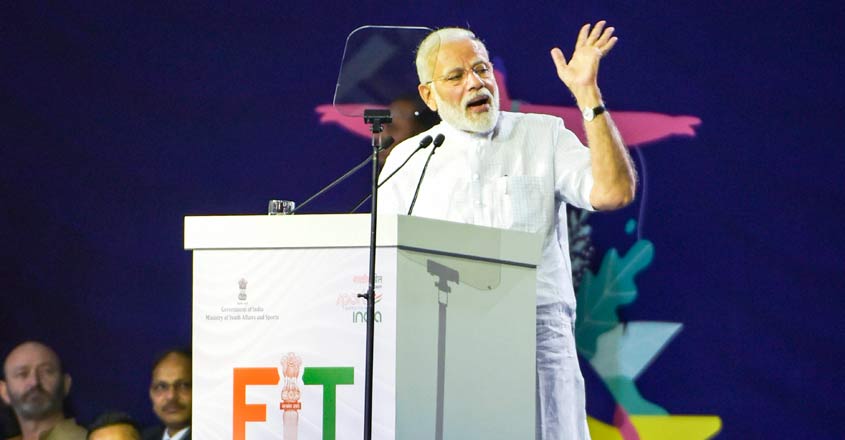 Tharoor wanted to quit Congress's digital cell much before his Modi comment Tharoor wanted to quit Congress's digital cell much before his Modi comment