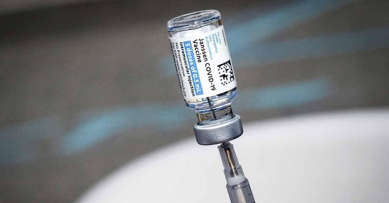 MP: 39 students given COVID-19 vaccine with single syringe; FIR filed ...