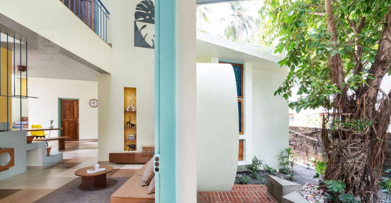 simple-house-thrisur-banyan-tree-c simple-house-thrisur-banyan-tree-c