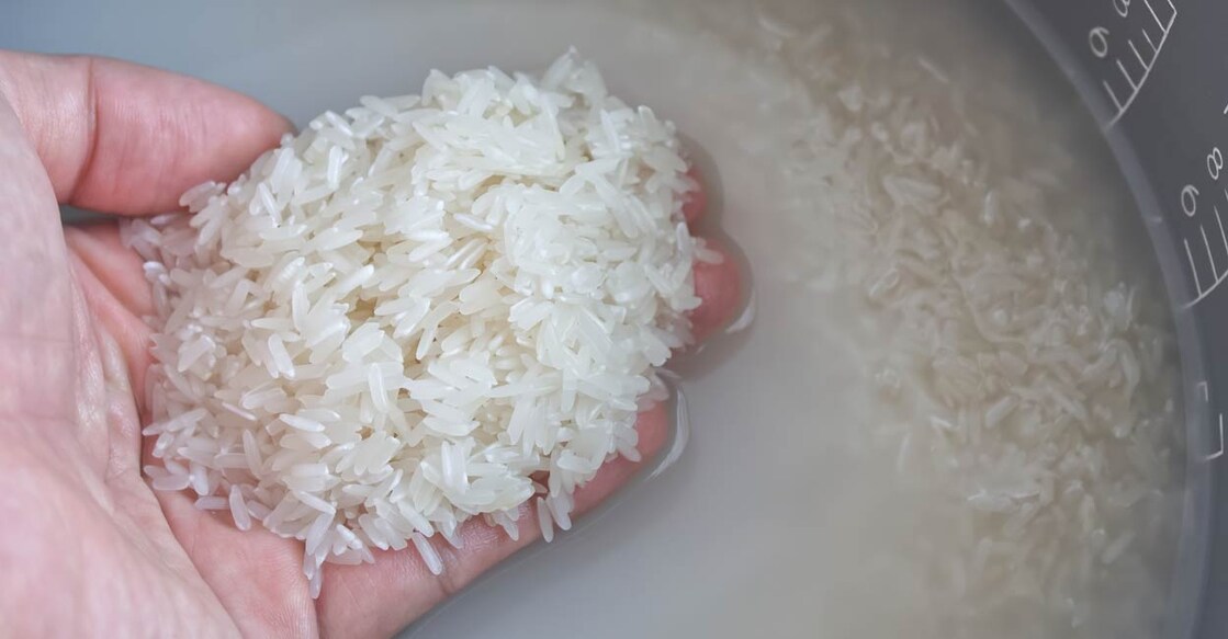 Make sure to wash food grains and vegetables properly before using them. Photo: Apisit Hrpp/Shutterstock