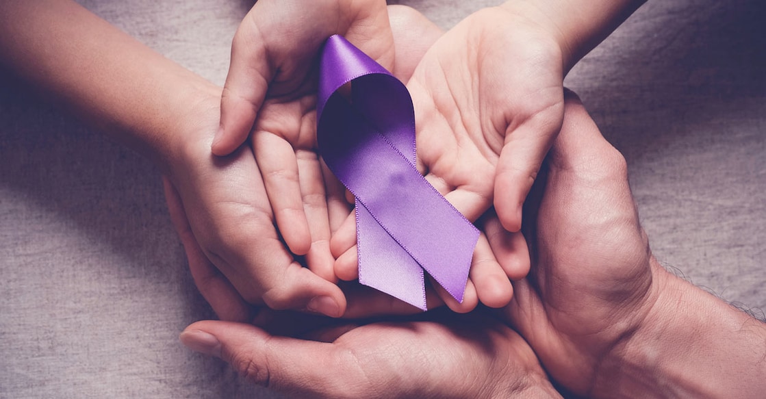 It is advisable to quit consumption of liquor altogether rather than attempting to reduce the quantity consumed if you are serious about keeping cancer away.  Photo: iStock/SewcreamStudio