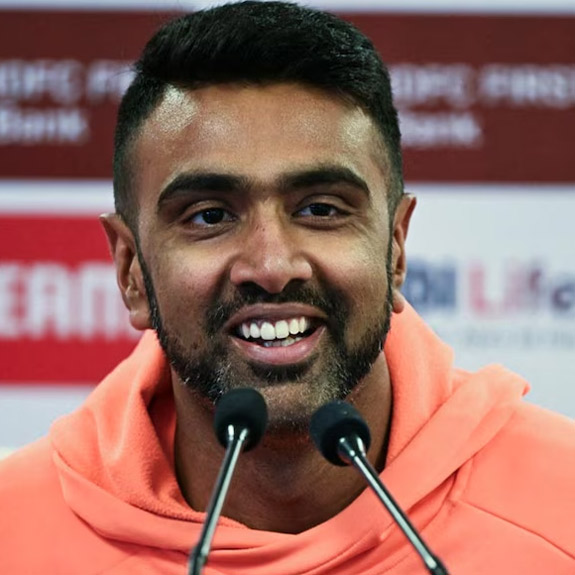 Ravichandran Ashwin during practice. Photo: Reuters/Peter Cziborra