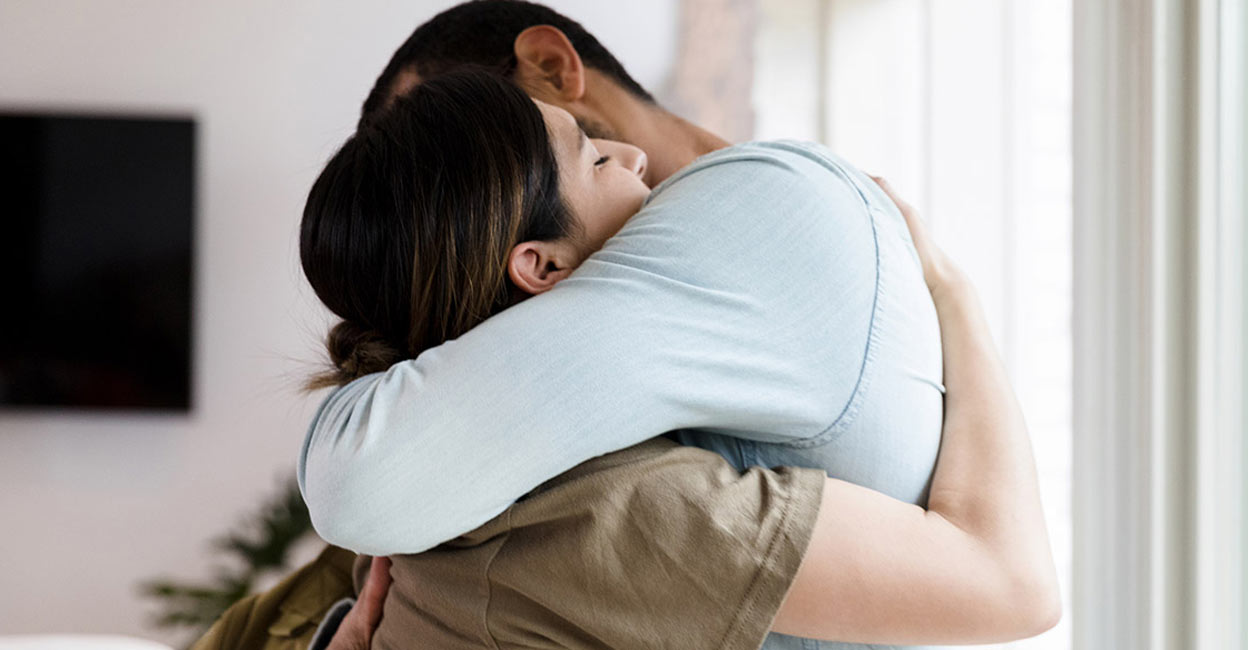 Hugs have many psychological and physical health benefits from the improvement of mood to the reduction of anxiety. Photo: iStock/SDI Productions