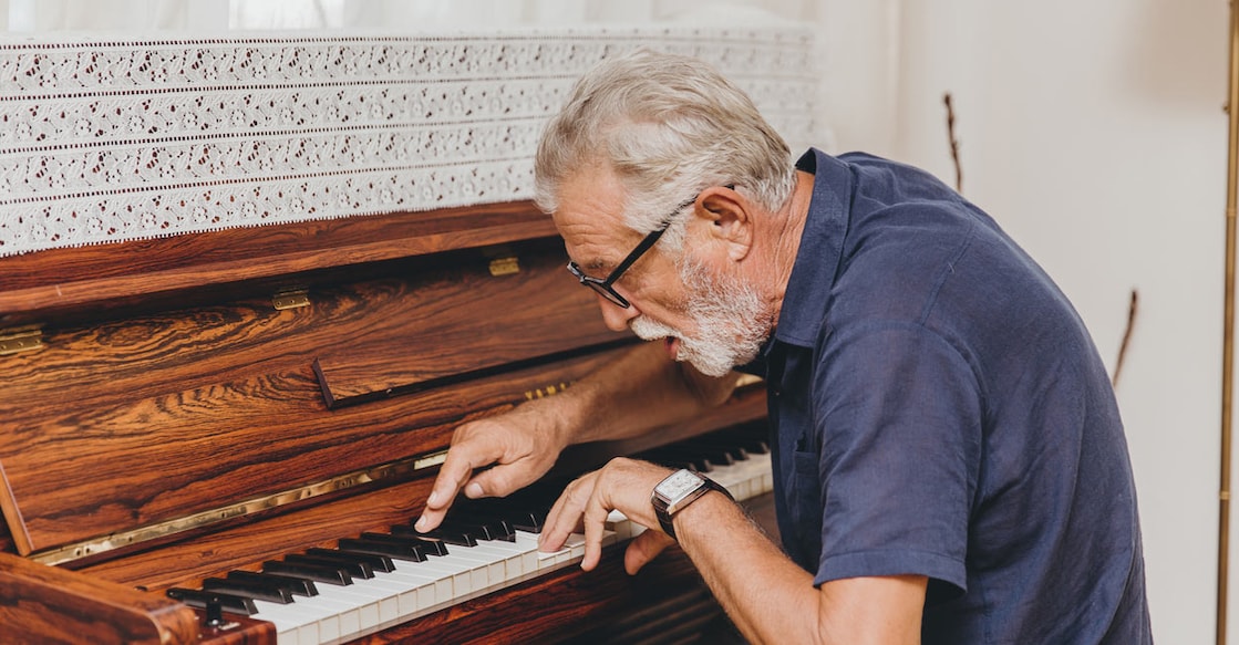 The study report adds that playing brass and woodwind instruments such as the flute, saxophone, and trumpet is also useful in maintaining brain health in the elderly. Photo: iStock/coffeekai